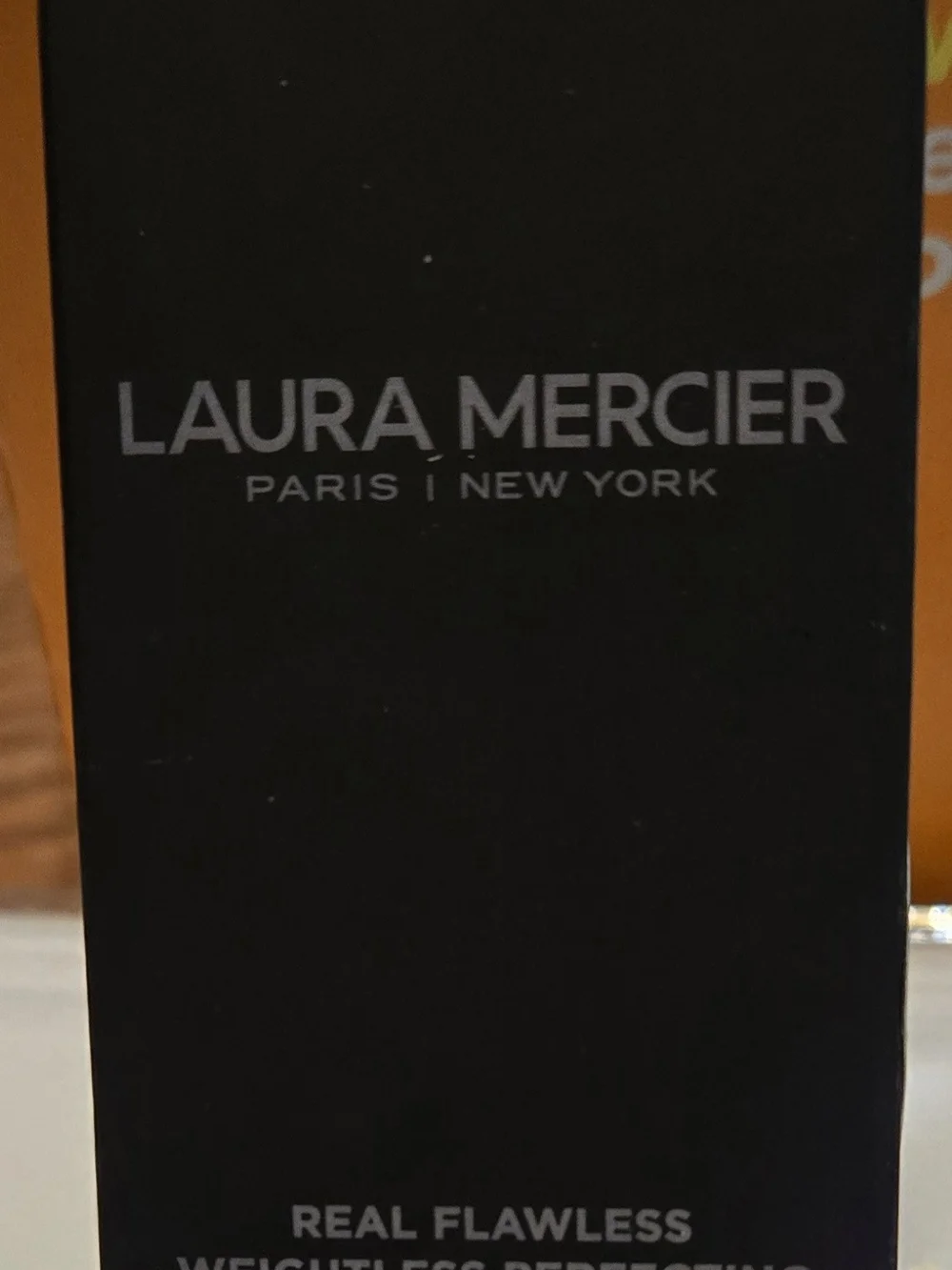 Laura Mercier Real Flawless Weightless Foundation In Cool Vanille 1C1